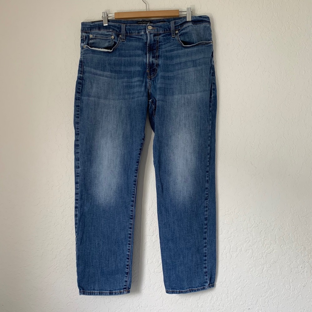 Lucky Brand 121 Slim Straight Jeans Mens 38x30 Blue Denim Casual Quiet Luxury‎